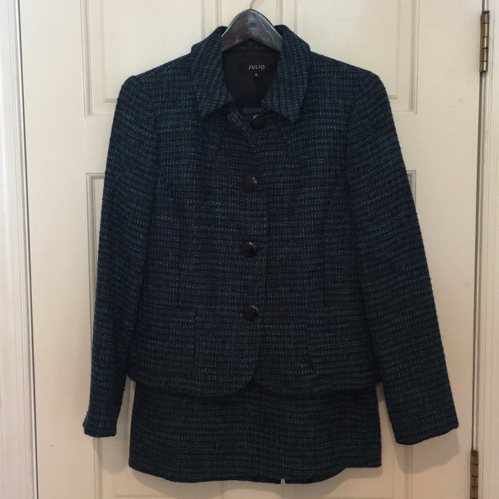 Business suit - skirt